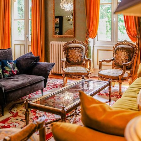 Отель Le Manoir Du Thouron Saint-Sulpice  Экстерьер фото