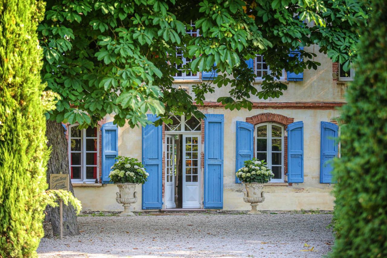 Отель Le Manoir Du Thouron Saint-Sulpice  Экстерьер фото